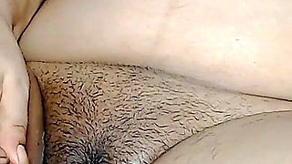 Big Ass Chubby Bhabhi Tries Vibrator in Pussy for the First Time