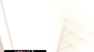 Wench's 3some smut by XXX-Vintage