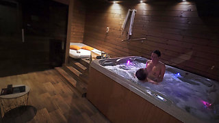 Hot Free Sex with Chubby MILF Dada Deville