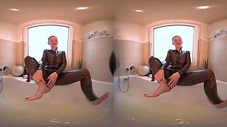 Latex Bathtube Fun