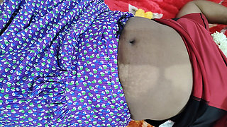 Tamil Hot Super House Wife Fucking in Bed