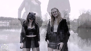 Public Piss Parade #23. Full Bubbles, Giggles on the Jetty!