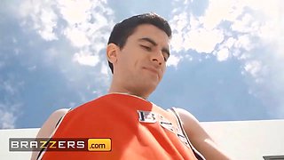 Brazzers - stepmom miss sally gives jordi a crazy bathtub and lets him slide deep into her cougar labia