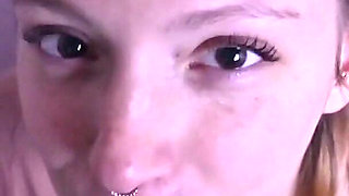 Miss Dizzum sucking