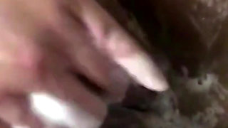 WildEnglishBBW shaking my booty, rubbing my fat pussy in bath