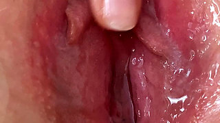 Extreme Close up Wet Pussy and Clit Orgasm