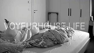 Horny fat arab housewife fingered on amateur hidden cam