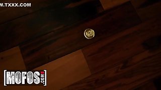 Sets Up A Golden Suprise For Her Boyfriend, Having Her Booty Ready For A Pounding - Lilly Hall