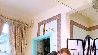 Hardcore fucking on the couch with amateur blonde