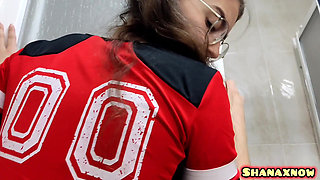 SHY SHANAXNOW IN PIGTAILS ENJOY BEING FINGERING HER PUSSY