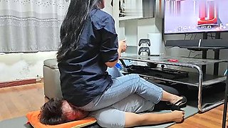 Chinese Femdom - Facesitting HumanChair HumanSeat