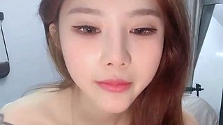 Japanese teen uses toys to pleasure pussy