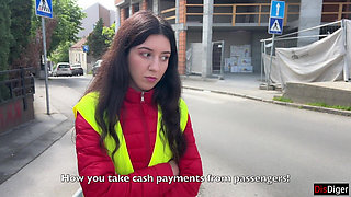 Bus Conductor Caught Cheating Passengers and Punished