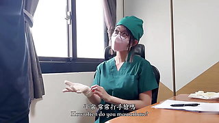 The nurse lady is inserted into the vagina and anal sex by the patient and cums out of the vagina, and the blowjob eats the semen