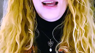 Blonde emo amateur solo masturbation