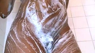 Amateur young teen solo masturbation on her livingroom