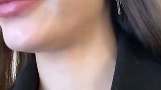 Shy_priincess masturbates in public toilet
