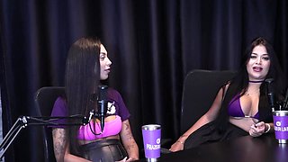 She stays in control when she's not recording with actors, every month she had a dirty time with the foreigner, and she went alone to the swingers' club - Renatinha Melo (WATCH ON: SHEER/RED)