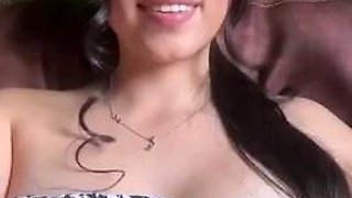 Love Chat Big Boobs Brunette Masturbating For Cam