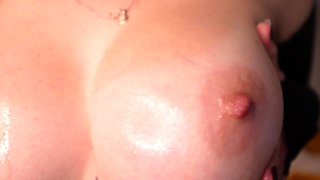 This large amateur cam girl has some very big boobs
