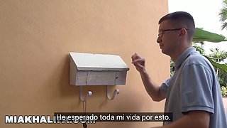 Mia Khalifa - estrella sex arabe enseña el virgen cómo tener sexo con una mujer