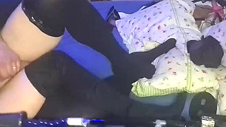 When One Cock Is Not Enough so Horny Stepmom Use a Fucking Machine to Fuck Her Vagina with a Huge Dildo