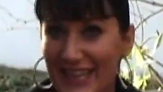 Hot seductive brunette loves to cum hot spunk by sucking cock