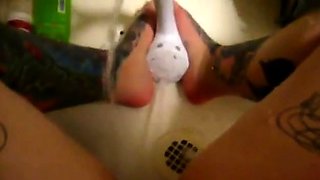 Emo showerhead orgasm
