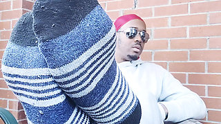 Toe wiggling and sole crossing (2025)