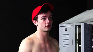 Top twink fucks and cums on DILF coach