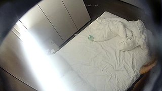 Squirting Milf HIDDEN CAM CAUGHT GIRL MASTURBATE
