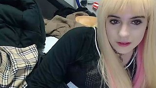 Amateur Blonde Teen Plays Solo with Toy Webcam Porn