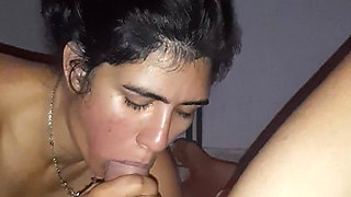 Vanessinha's Perfect Blowjob on the Bull