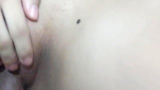 Cute Teen Gives Her Pussy on the Couch to a Hairy Man