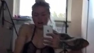 Webcam milf with breast milk live hardcore masturbate