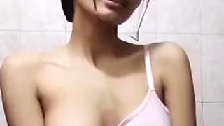 My boyfriend recorded my nude camshow so i uploaded it