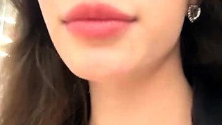 Shy_priincess masturbates in public