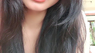 Cute Asian Girl Squirt and Masturbate Outdoor