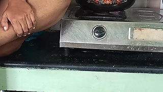 House Maid Fucking in Kitchen Slap