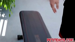 Tiny whores cunt tasted before getting screwed and smoking cock