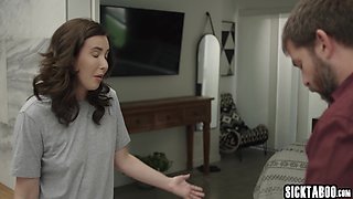 Casey Calvert finally got into some dude