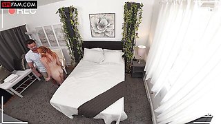 Bitchy redhead hottie Gracey Snow definitely likes this huge wiener