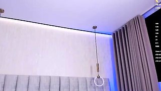 Amateur Webcam Teen Flashes Masturbates