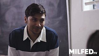 Elizabeth Skylar seduces her student with her big tits & shaved pussy