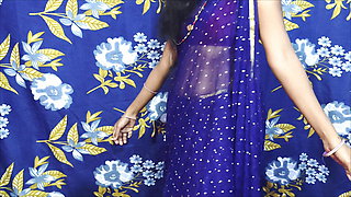 Hot bhojpuri housewife dancing in the blue saree with full josh