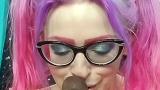 Blonde amateur gives webcam show with toys