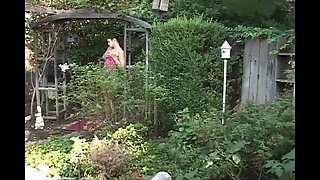 This Bitch Loves to Suck on Dicks and Swallow Cum