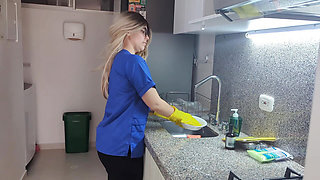 Boss gets fucked by the cleaning Latina girl