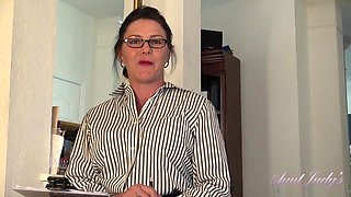 Joana is Your New Secretary