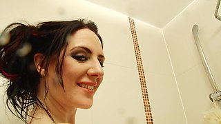 Hot British Babe Samantha Bentley Is Not Against to Play with Her Pussy After Oiling Her Body with Foam